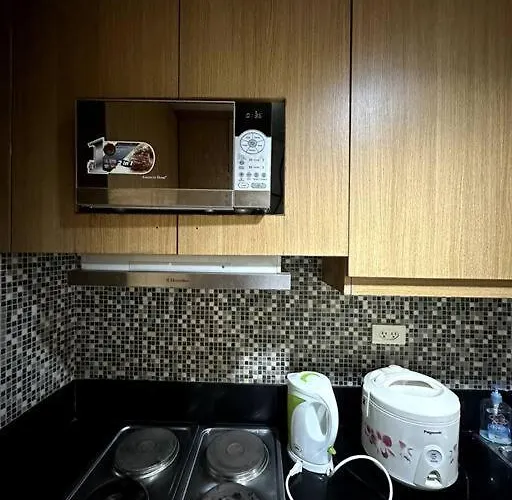 Shell Res Nr Moa 2br Free Parking * Manila